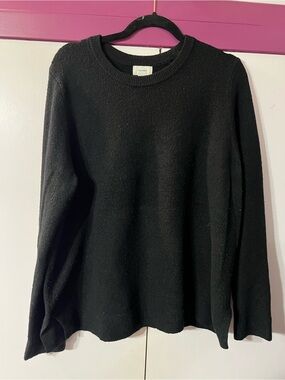 Old Navy Black Crewneck Sweater